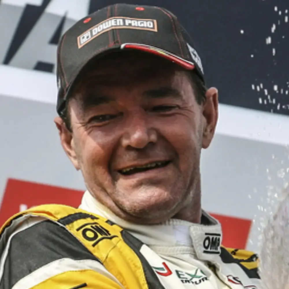 OMAR MARTÍNEZ