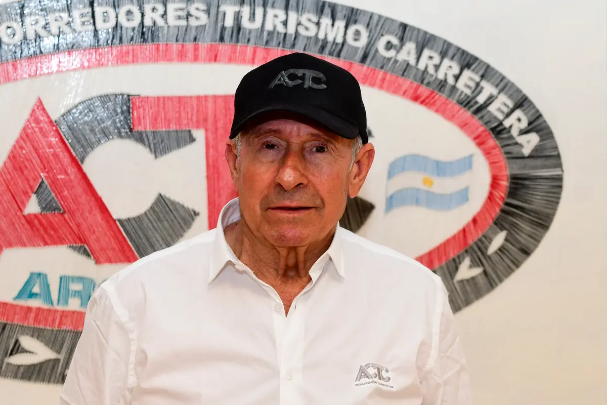 EDGARDO RAÚL LAVARI