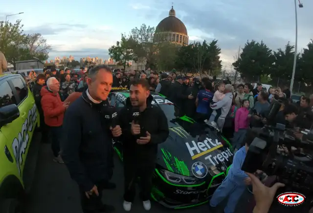 Giro y conferencia en San Nicolás 16