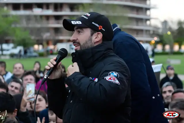 Giro y conferencia en San Nicolás 19