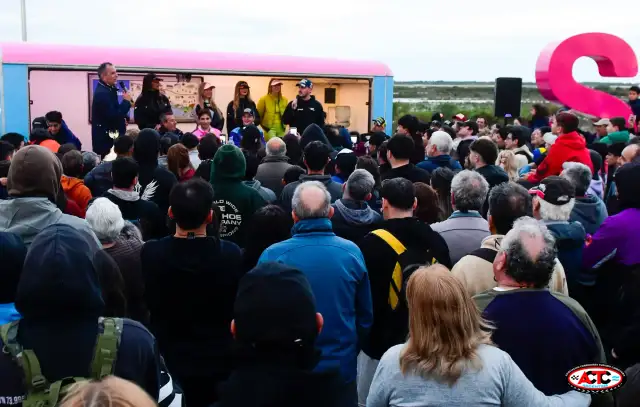 Giro y conferencia en San Nicolás 17