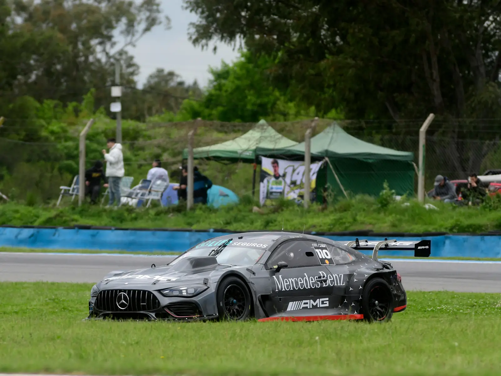 El Mercedes de Azar