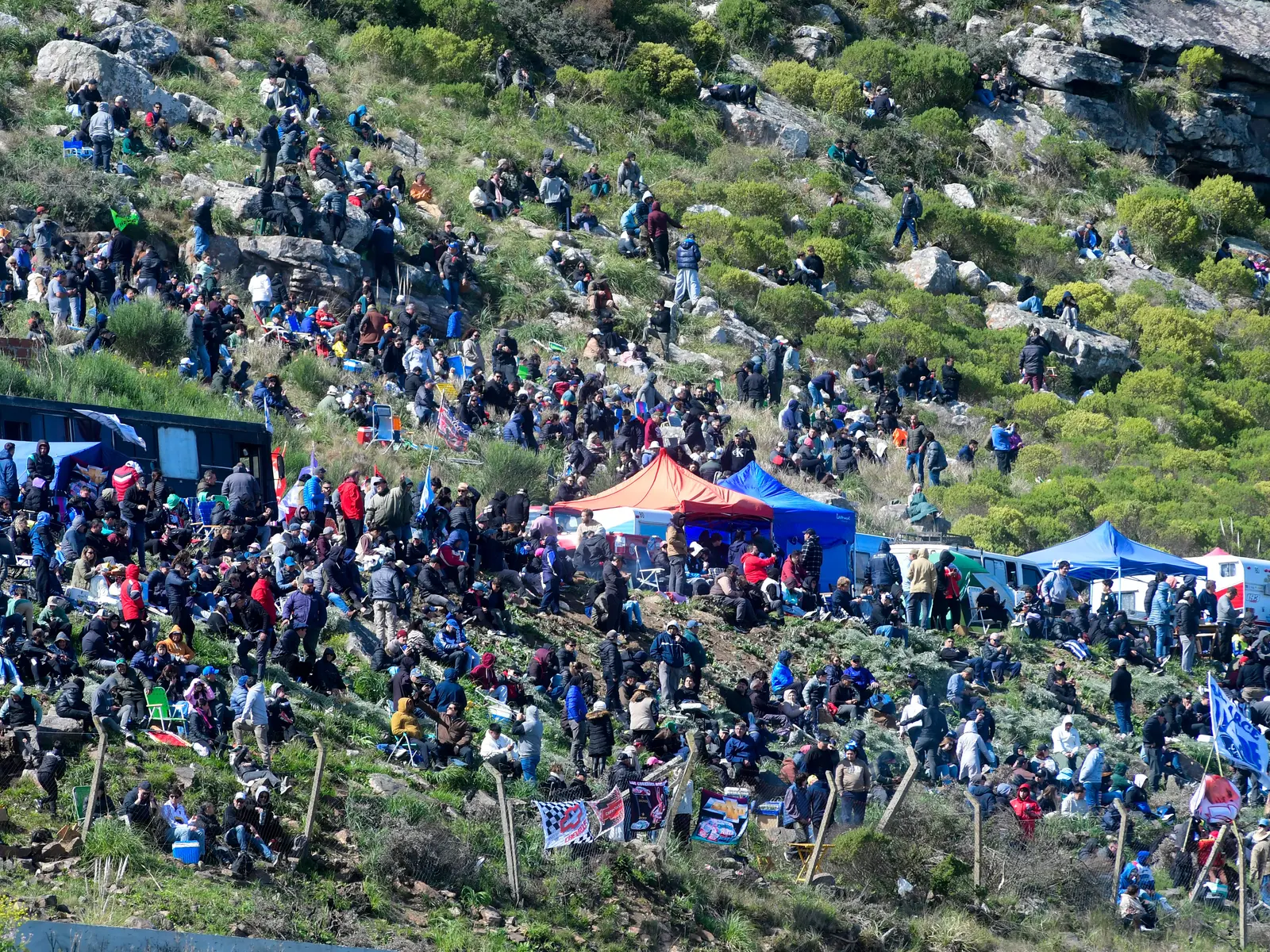 La Barrosa repleta de gente