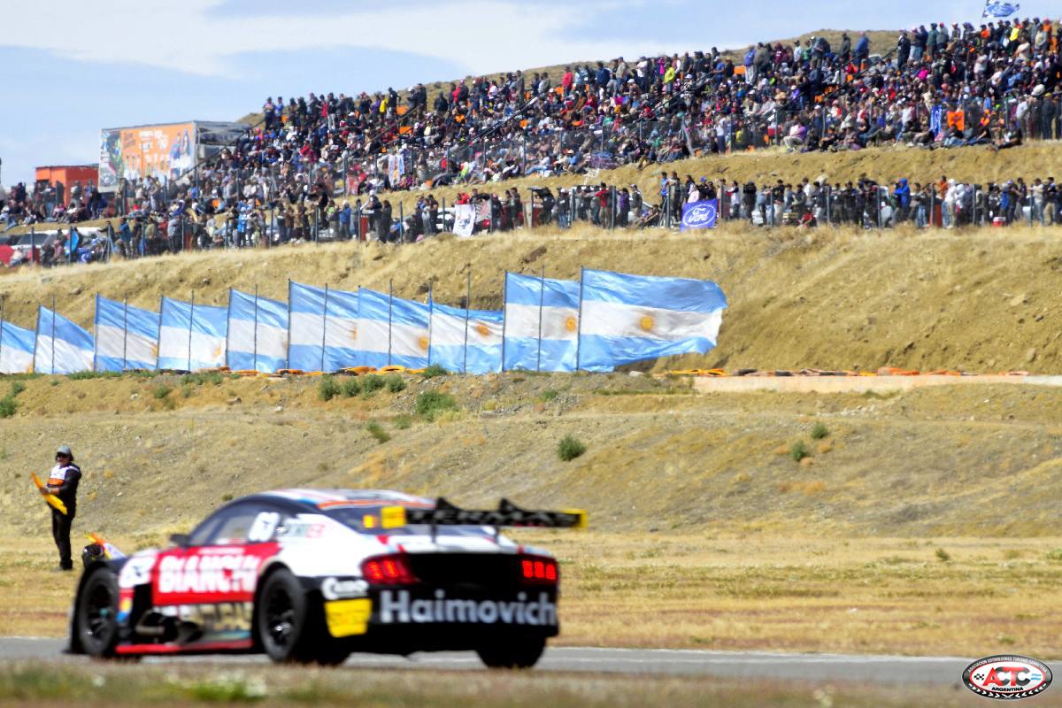 1° Fecha TC Gran Premio RUS El Calafate 30