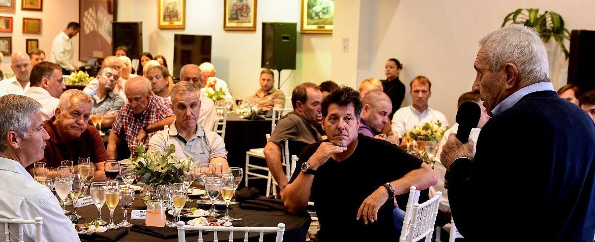 La cena de los socios