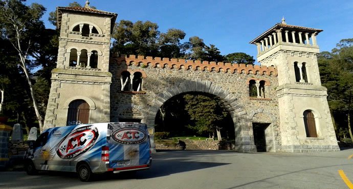 Tandil junto a la Promoción del GP Plusmar